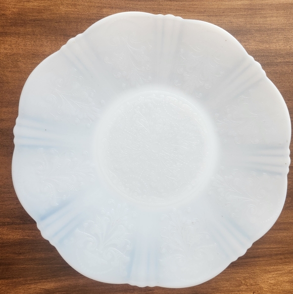 American Sweetheart Opalescent Cake/Serving Plate - Picture 2 of 7